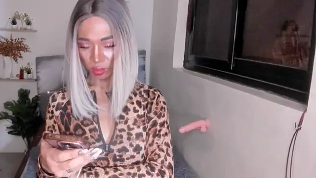 TsBlackHORSECOCKcalix webcam