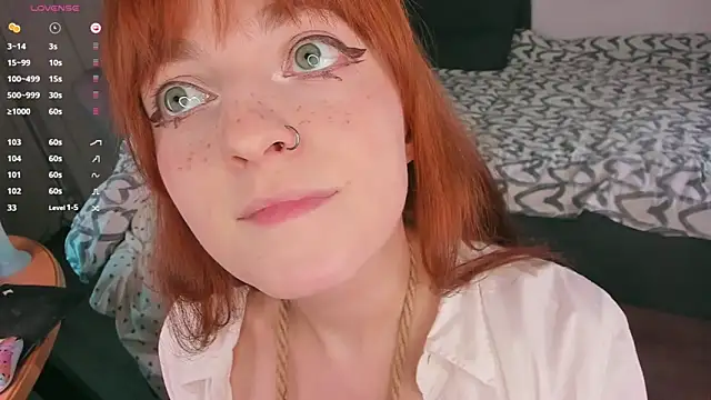 Alice_CutePerv webcam