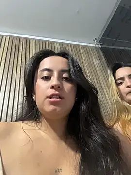 Antonella_Julieta webcam