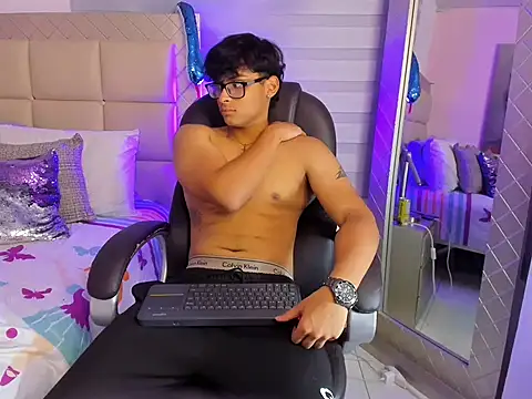 mathias_oberlin - Mathias_oberlin's free webcam - UK Sex Cams