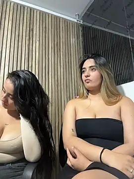 Antonella_Julieta webcam