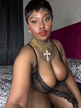 QUEEN_NOBUHLE_FEMDOM_777
