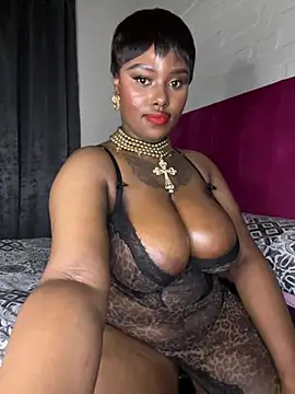 QUEEN_NOBUHLE_FEMDOM_777