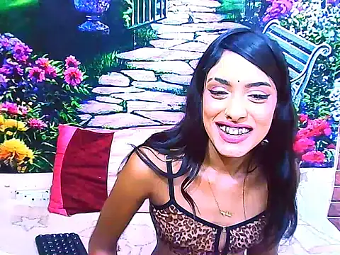 IndianPretty14u2Luv webcam