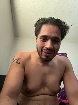 mrredcorn - Mrredcorn's free webcam - UK Sex Cams