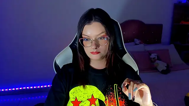 OphelianaRose33 webcam