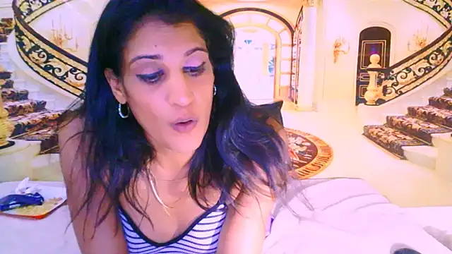 IndianSexcSmyle webcam