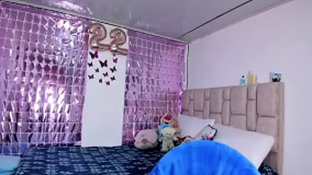 Julietha-evans webcam