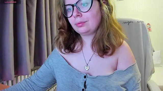 MilisaSweet777 webcam