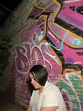 Webcam Model (Srta_ahome69)  is live.Free join now!