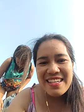 PINAYSQUIRTPUSSYHOLE webcam