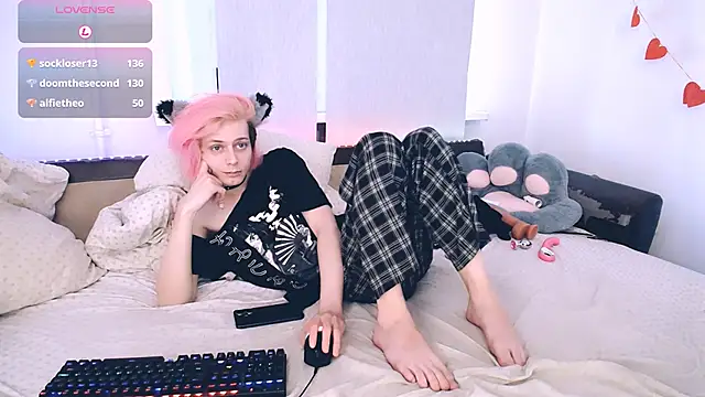 Littlepinkcat webcam