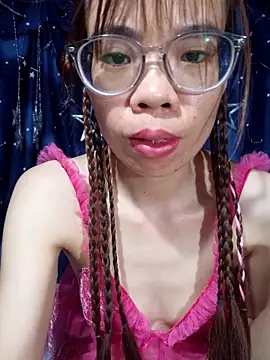 __Mai-love19__ webcam