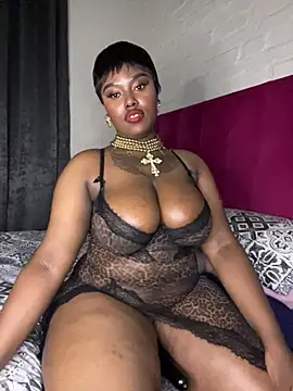 Webcam Model (QUEEN_NOBUHLE_FEMDOM_777)  is live.Free join now!