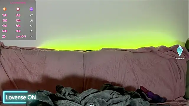 pussypiercingslut webcam