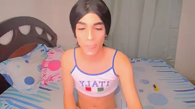 Sophielondonqr webcam