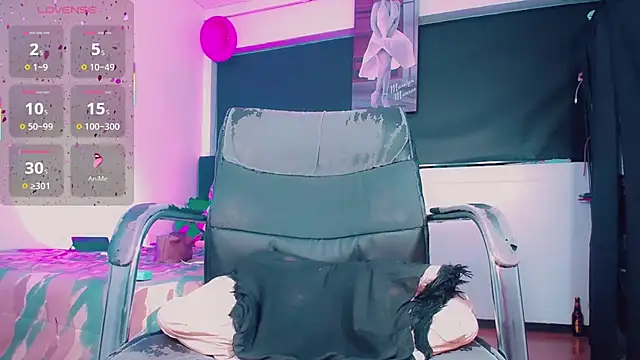 Kendall_hornyy webcam