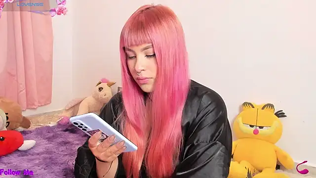 SophieRossi live sex cam