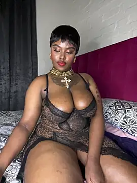 QUEEN_NOBUHLE_FEMDOM_777 webcam