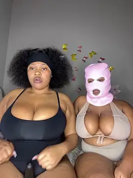 JuicyMellow21 webcam