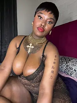QUEEN_NOBUHLE_FEMDOM_777