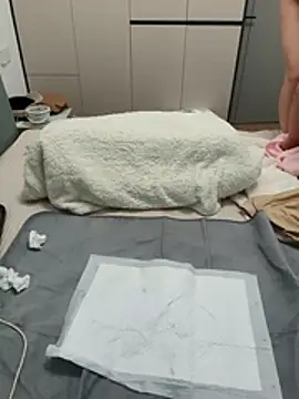 美女zzdd999在线直播