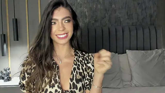 Ninaa_Rosee webcam