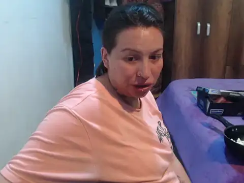 layanafuckass webcam