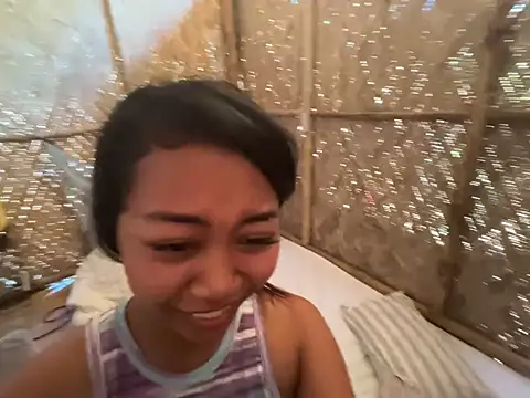 Juliet_official_pro webcam