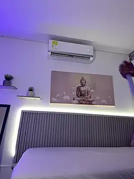 liz_monserrat_1 webcam