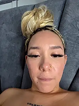 alaia_princess webcam