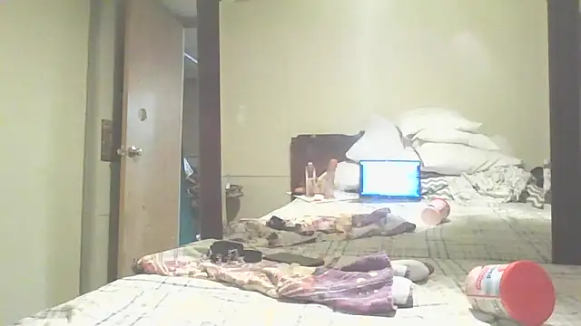 Yankeedave420 webcam