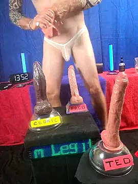 fantasyman-biwm - FantasyMan-BiWM's free webcam - UK Sex Cams