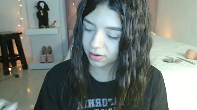 eva_sin18 live sex cam