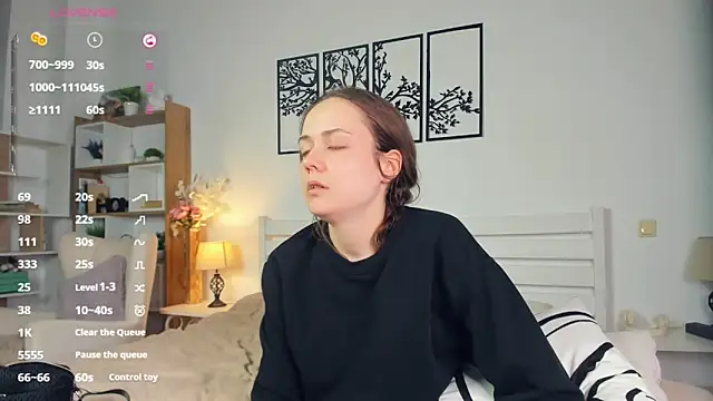 MalvinaTrafford webcam