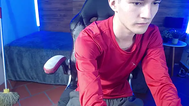 trevor_mob (M twink) - masturbation for 10 min + cum