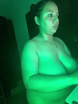 cute_snowlove webcam