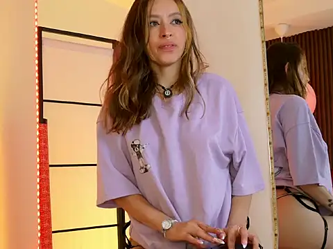 Elysia_carter webcam