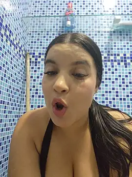 Pretty_Julieta webcam