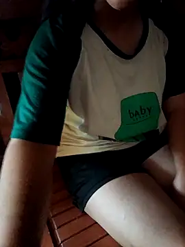 alice-567 - Alice-567's free webcam - UK Sex Cams