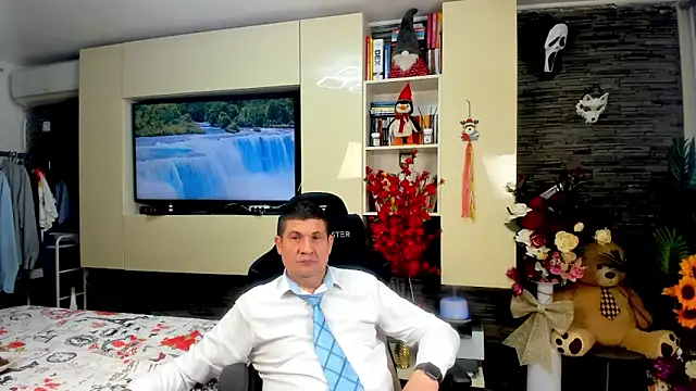 SpartacusDaddy48 webcam