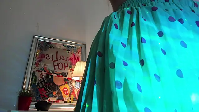 CamillaDreamer webcam