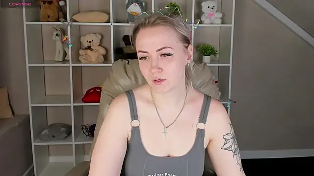 Jooyce_Howward webcam