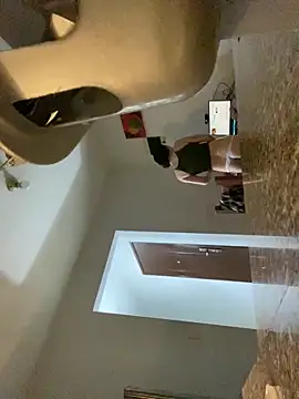 _Lunnaa_ Stripchat cam model