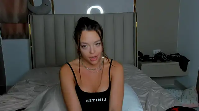 stellaa_quenn webcam