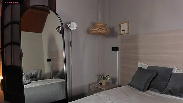 nayah__ - Nayah__'s free webcam - UK Sex Cams