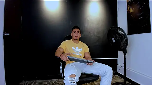 Floyd212_Vibes webcam