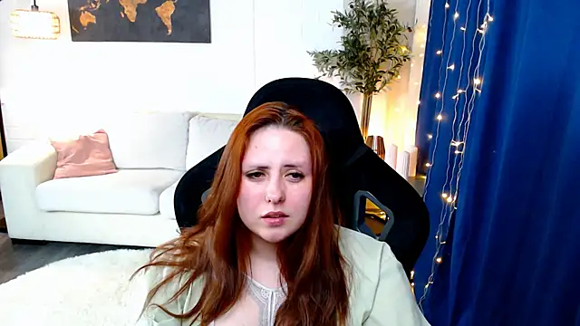 Hennessy_bunny webcam