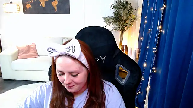 Hennessy_bunny webcam