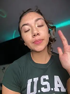 Iris_lee live sex cam